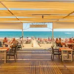 Hotell Selenium Side