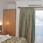 塞勒尼姆酒店 3*