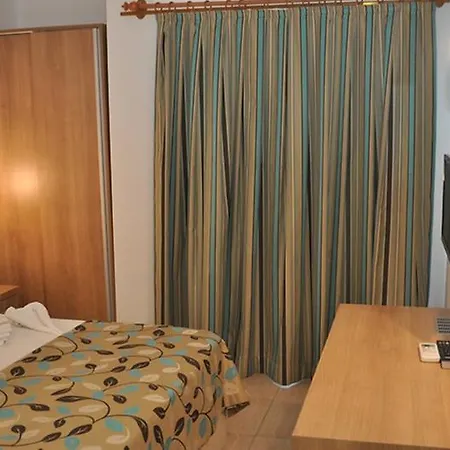 Selenium Hotel