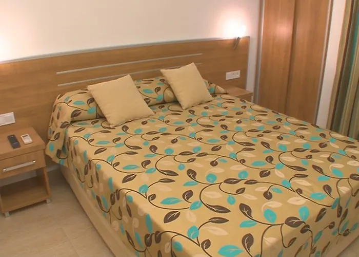 塞勒尼姆酒店 3*