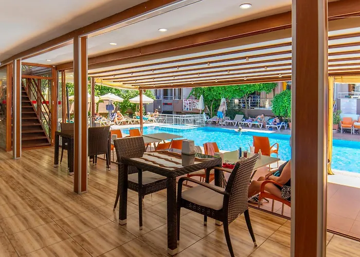 塞勒尼姆酒店 3* 锡德